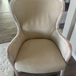 “2 Neutral Armchairs + 1 Rustic Wood Log Table – Great Condition!”