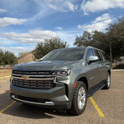 2023 Suburban Premier.