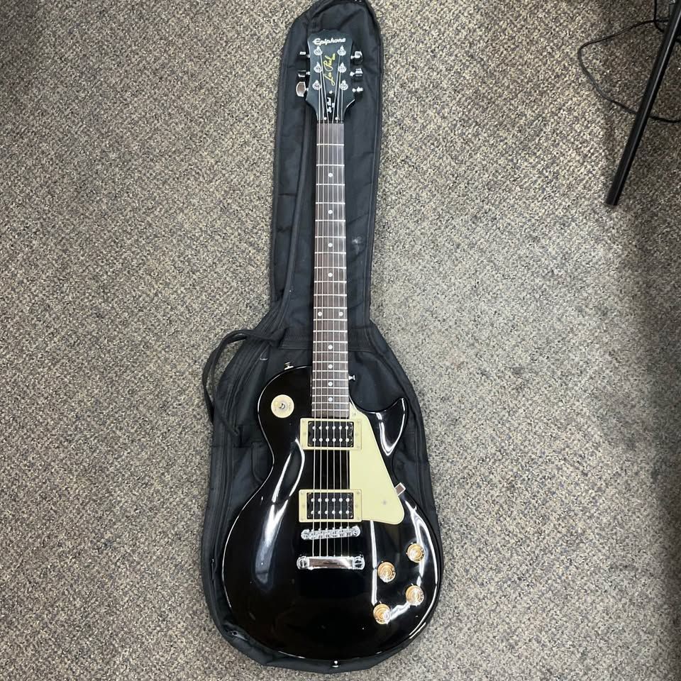 Epiphone LP 100 guitar with Gig Bag
