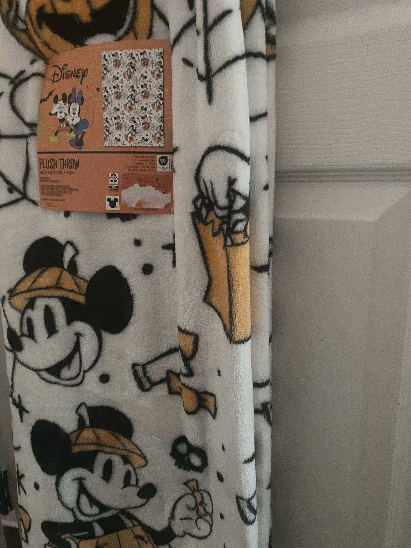 Disney Halloween Plush Throw