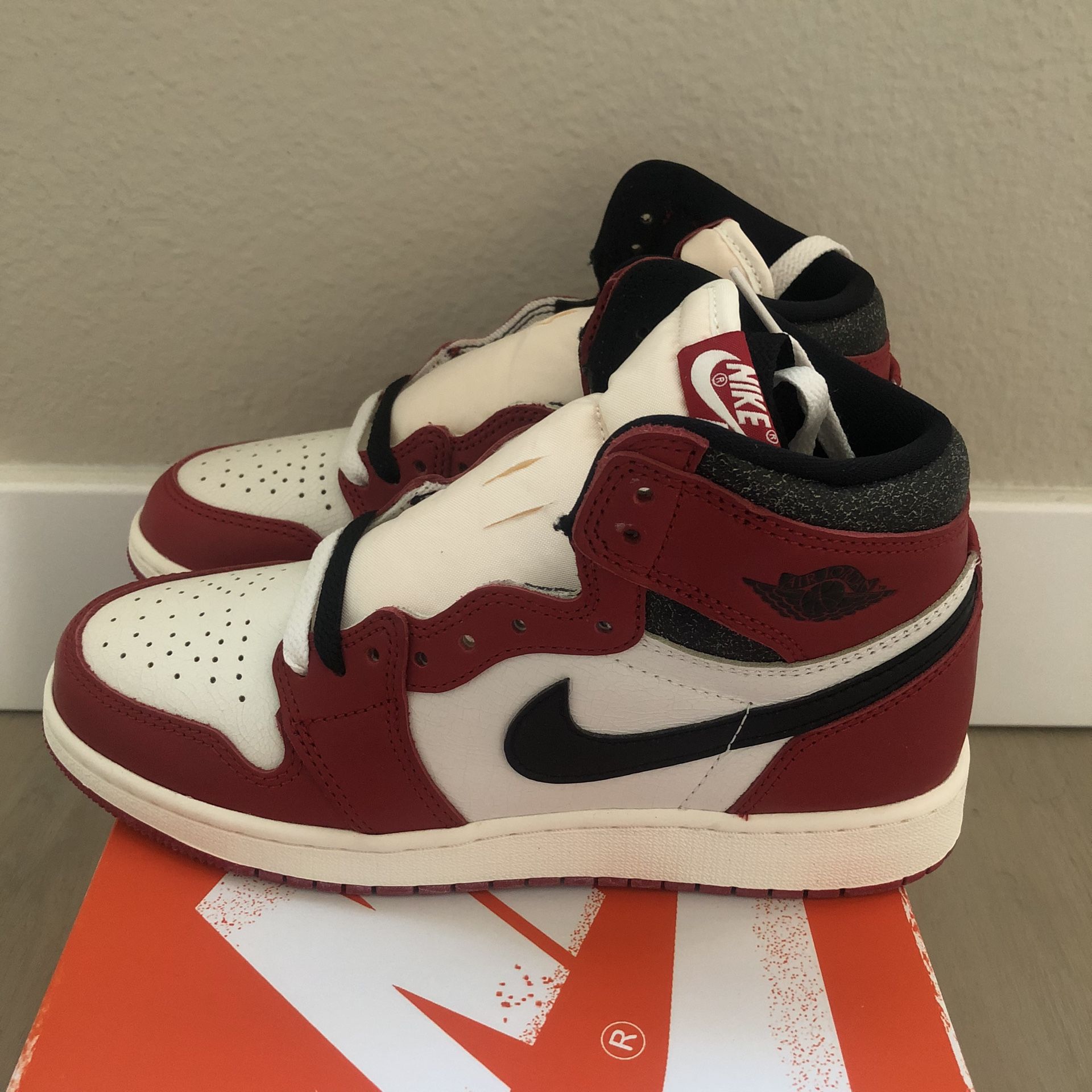 Jordan 1 Retro High OG Chicago Lost and Found GS