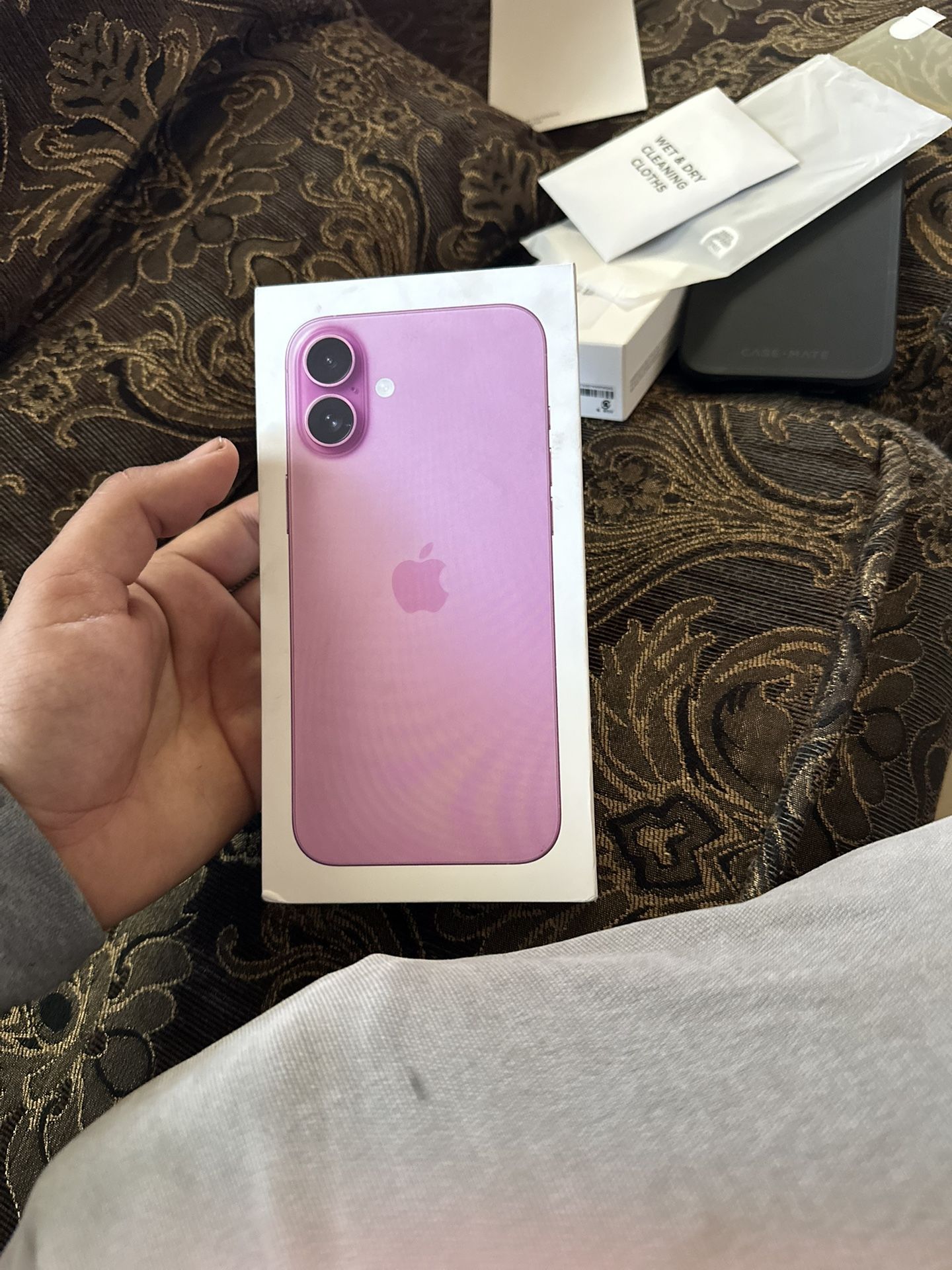 iPhone 16