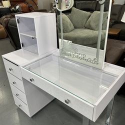 Brand New Hello Kitty Impression Vanities In Stock!!! Same Day Delivery 