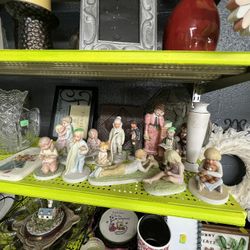 Collectible Statues 