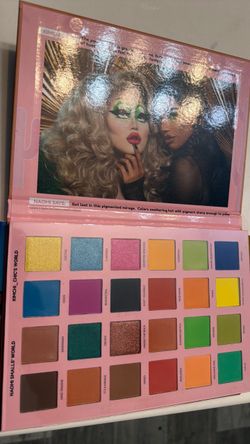 New KimChi Chic x Naomi Smalls Eyeshadow Palette