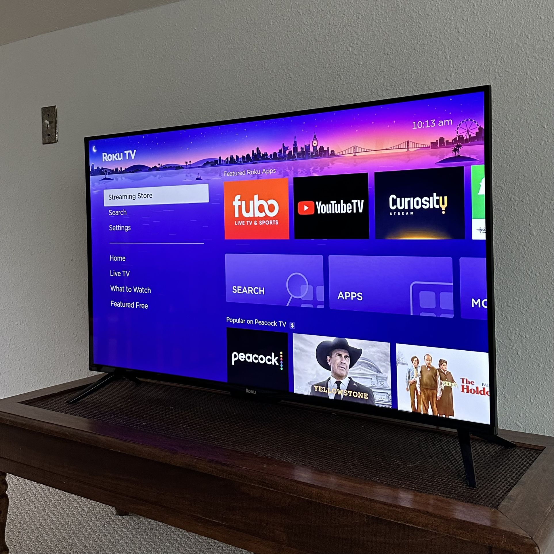 Roku - 43" Class Select Series 4K Smart RokuTV