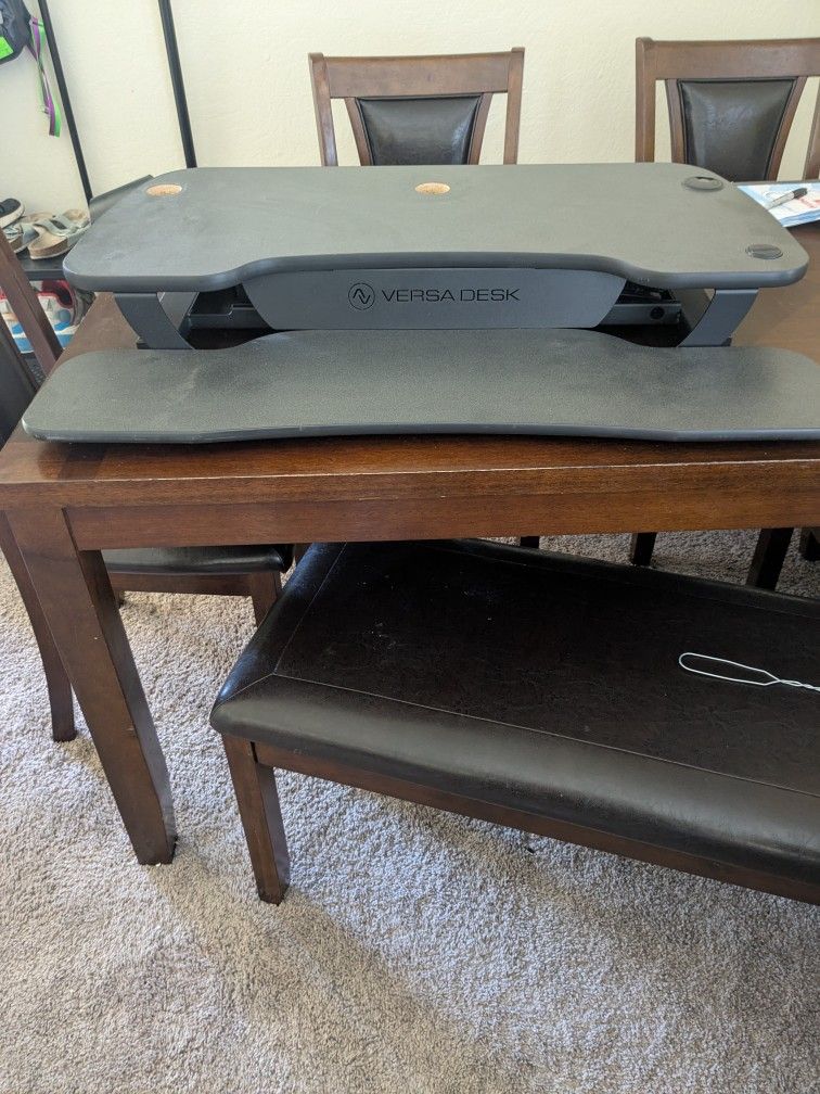 Versa Desk Top