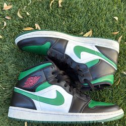 Pine Green Jordan 1’s