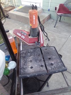 MK Diamond concrete and tile cutter machine