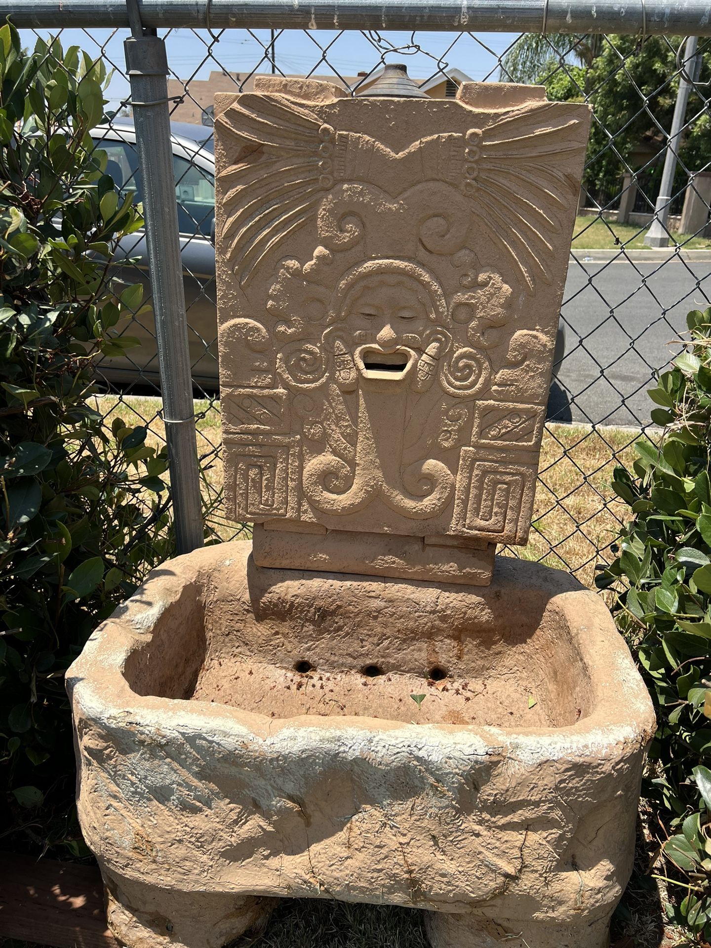Stone Pod FREE Mayan/Aztec Stone Pond for Sale in Pomona, CA - OfferUp