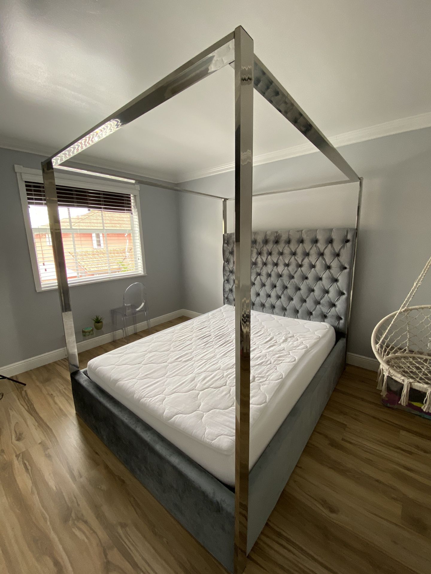 Modern Velvet Gray Chrome Canopy Bed Queen Frame With Queen Mattress