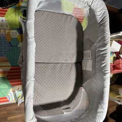 Portable Crib Bby