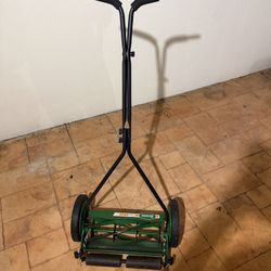 Manual Lawn Mower 