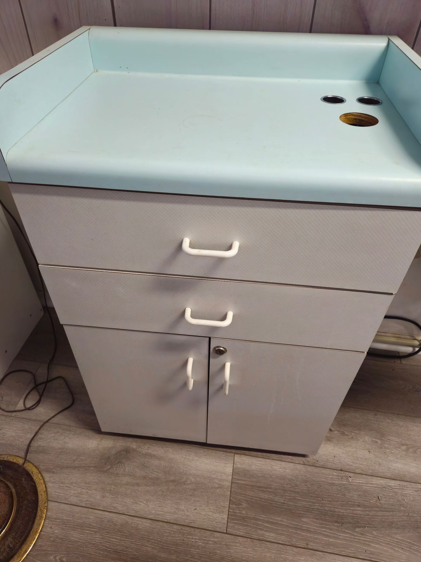 Salon Table