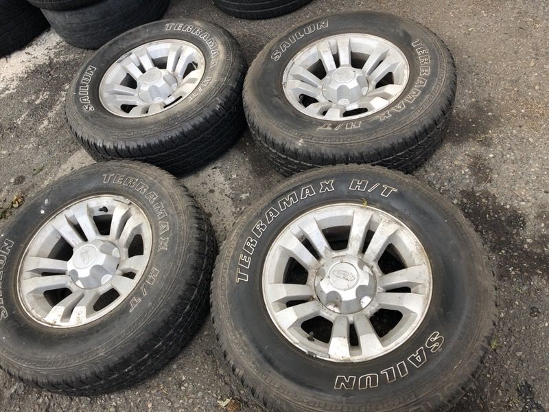 Ford Ranger 4x4 16’ Used Rims and Tires. 255/70R16