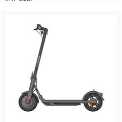 Navee V25 Pro Scooter - Brand New In box. 