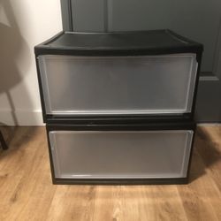 Stackable cheapy plastic bins 