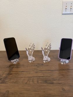 Hand-Shaped Cell Phone Stand / Phone Holder