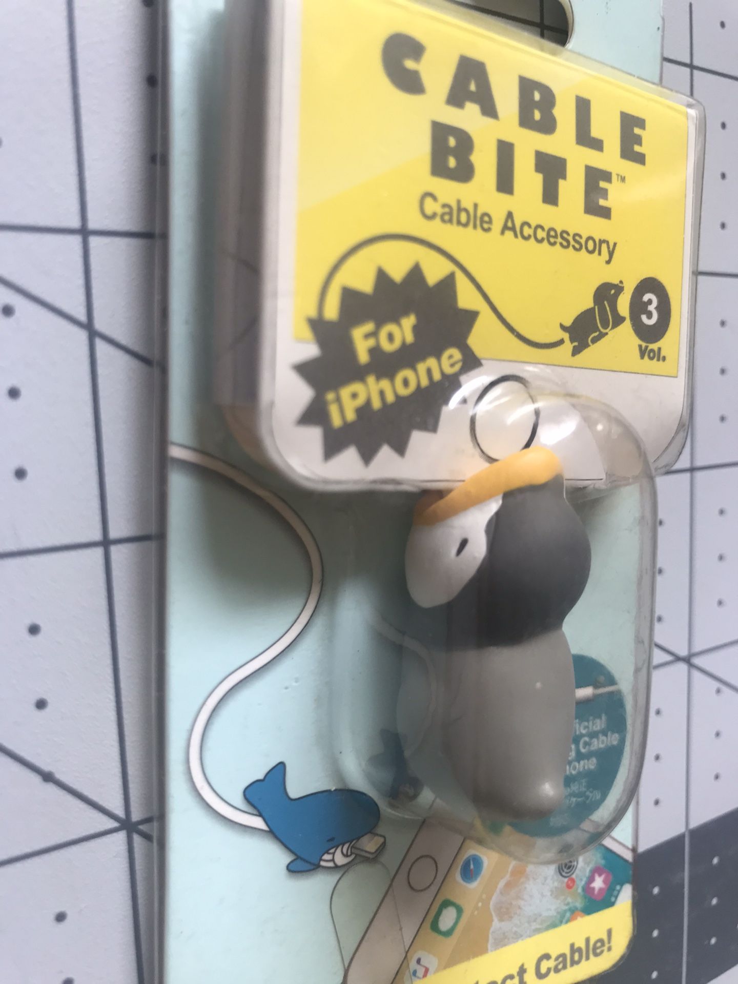 open box Dreams Cable Bite animal iPhone Lightning Cable Decorate and Protect