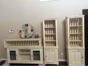 Tv stand