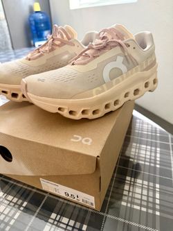 Shoes cloudmoster