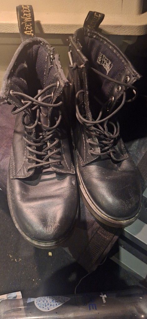 Doc Martens Boots