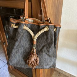 Selling Michael Kors Purse