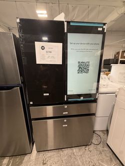 Samsung French Door Refrigerator with Built-In Screen