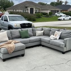 GREY MODER STYLE SECTIONAL COUCH W CHAISE -SAME DAY FREE DELIVERY✅✅