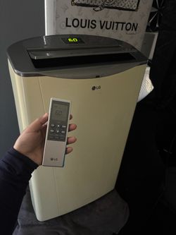 LG 14,000 BTU Air conditioner portable