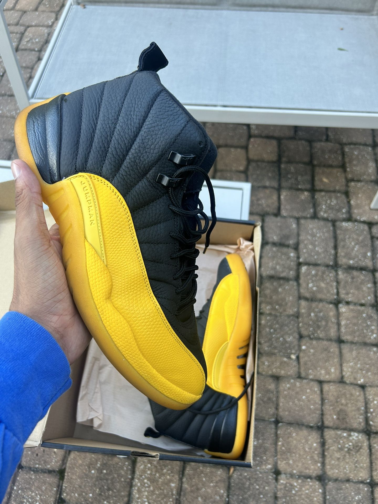 Black university gold size 10.5
