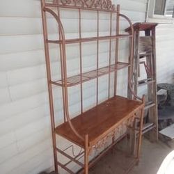 High-Quality Metal Baker’s Rack with Wine Storage – 4 Shelves