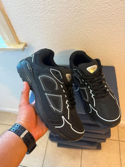 Dior shoes b30
