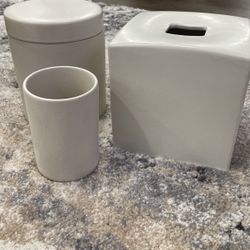 BRAND NEW - Pottery Barn Bathroom Accessories 
