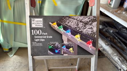 Home Accents Holiday 100-Pack Light Clips