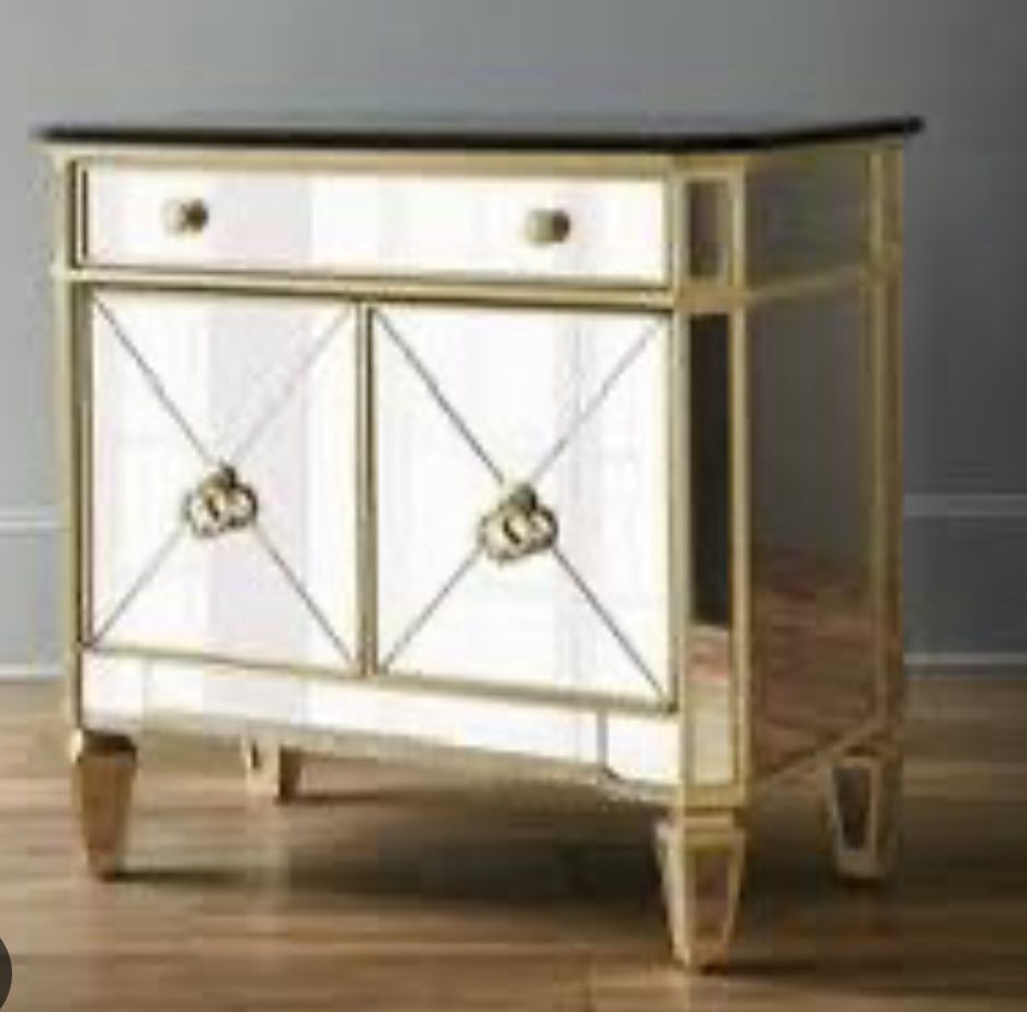 Borghese Mirrored Nightstand