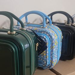 triforce makeup/ travel bag luggage