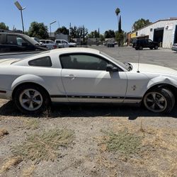 2007 Ford Mustang - PARTS ONLY 2005 2006 2008
