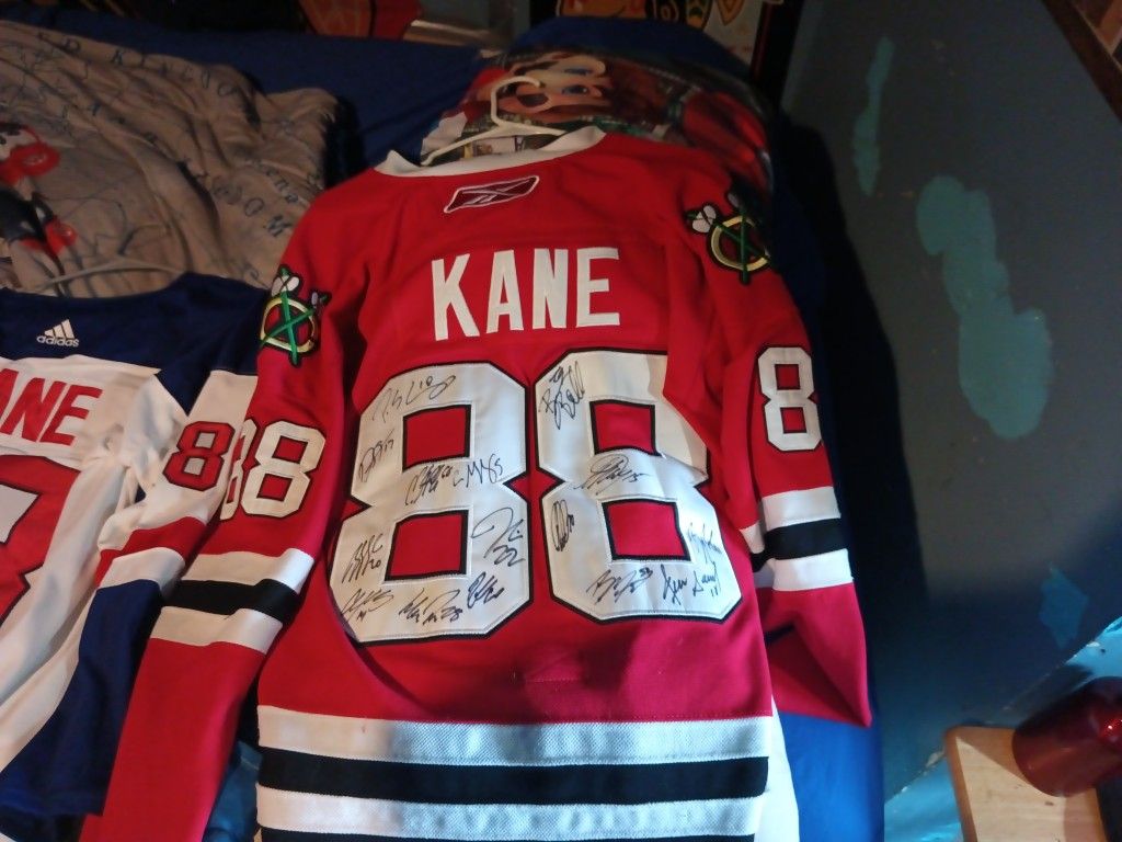 Kane Signed Jersey And Kane USA Jersey