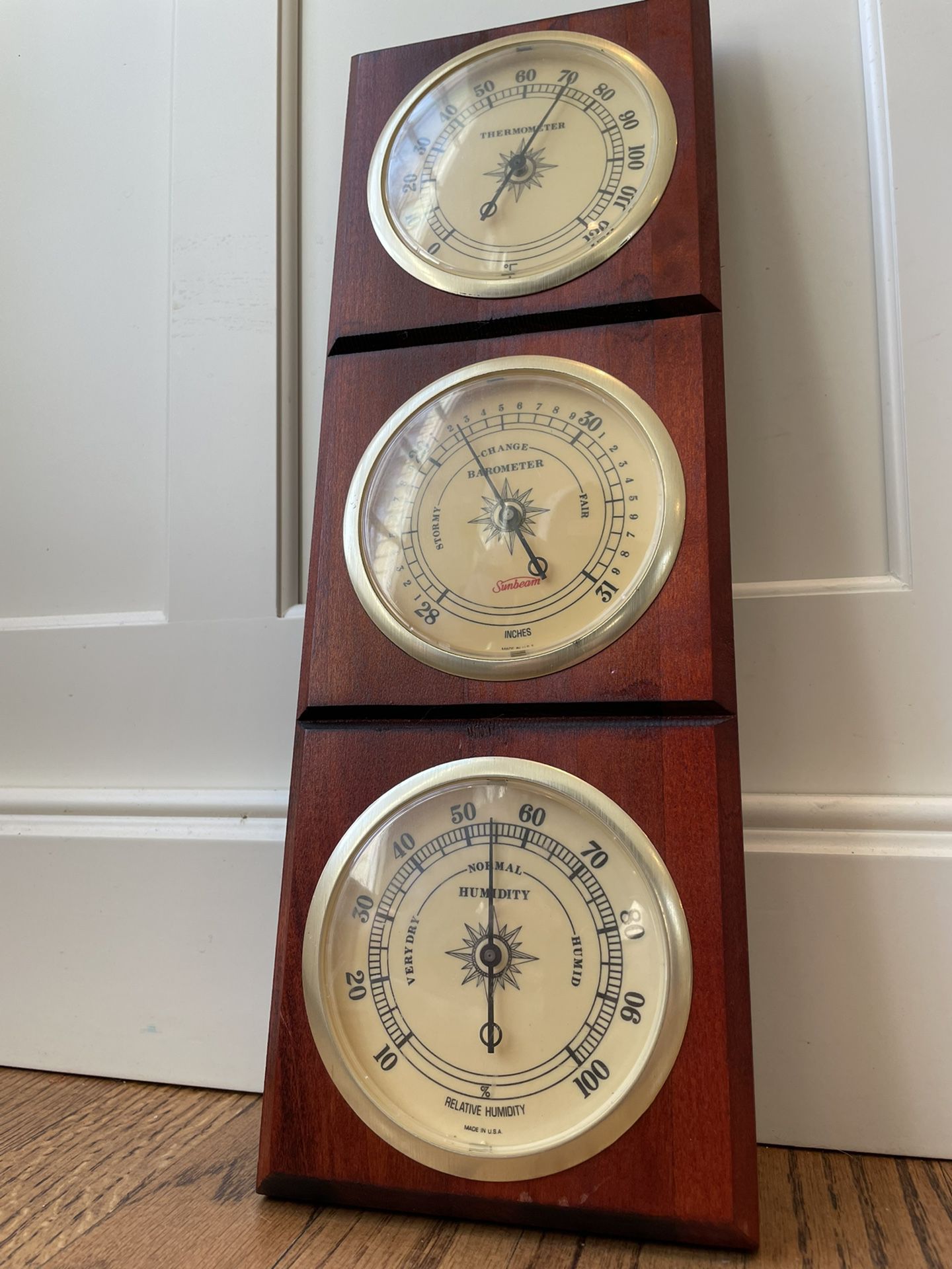 Vintage Sunbeam Weather Station Thermometer Barometer Humidity USA. Condition is pre owned and overall appears to be in solid and respectable shape. T