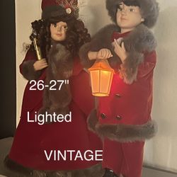 Vintage Christmas Carolers