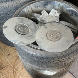 Volvo Center Caps