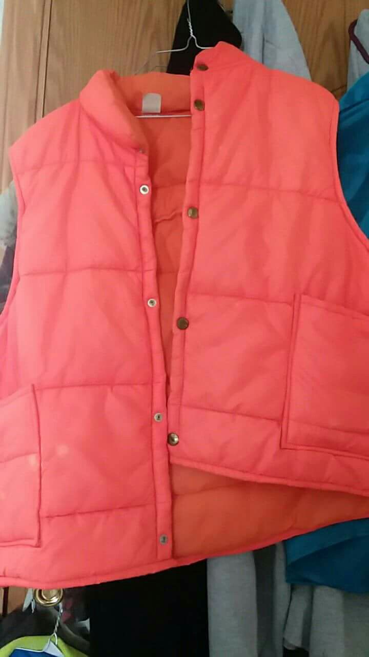 Xl vest snaps, insulated