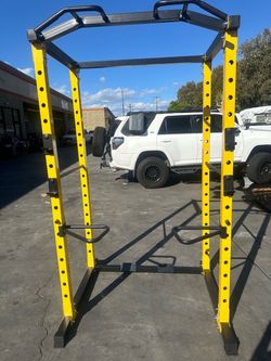 Squat Power Rack With Pull up Bar