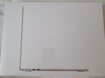 Macbook Air  13 Inch 2024