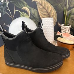 Xtratuf Leather Ankle Boots 