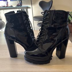 High heel boots size 9