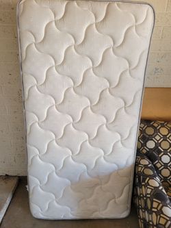 FREE TWIN BEDS