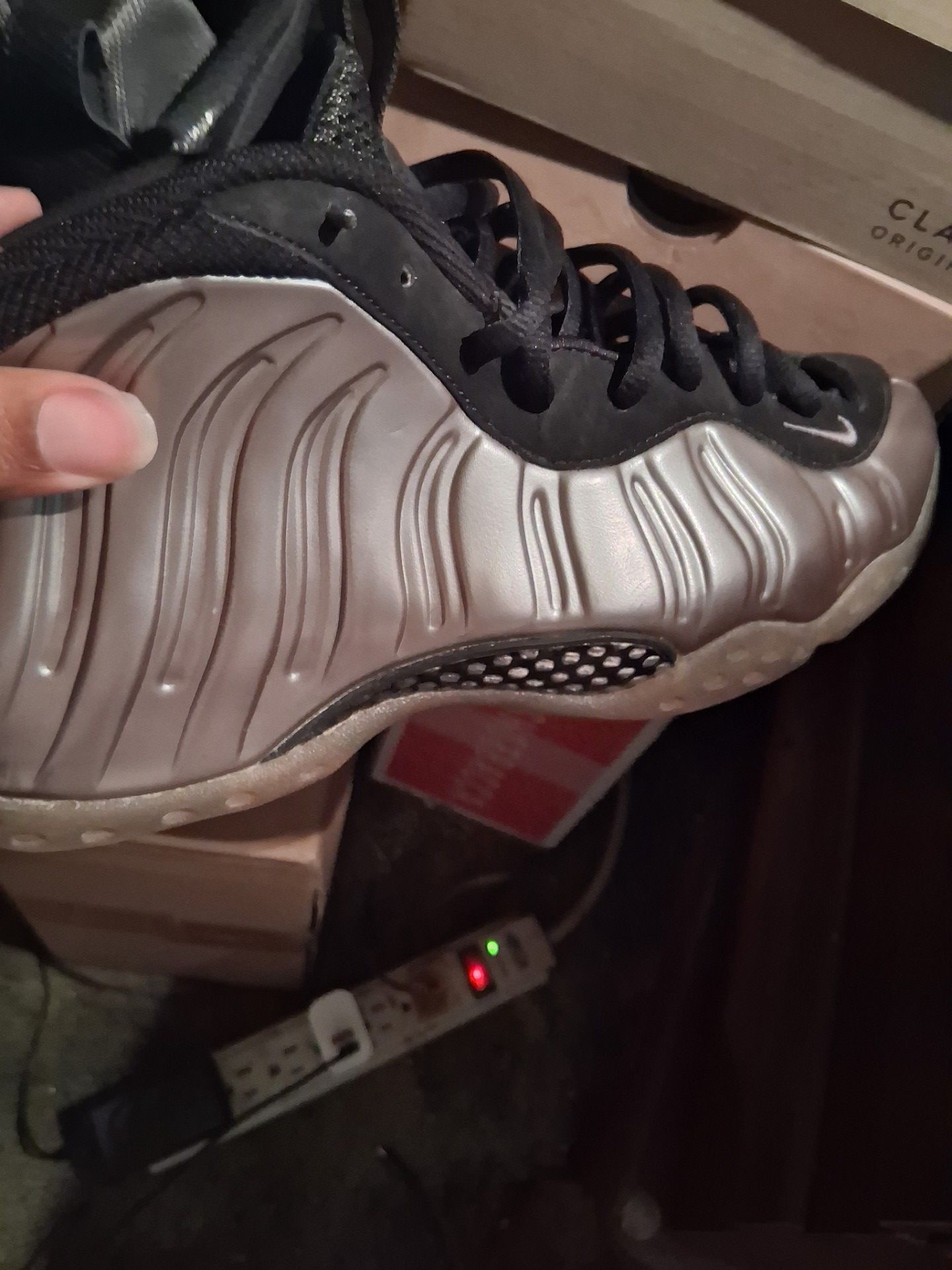 Like New Nike Air Foamposite Pewter size 11
