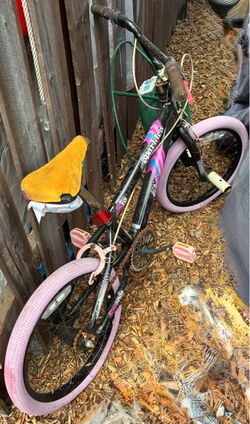 Girls bike